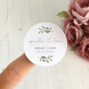 Sprinkle The Love - PERSONALISED Botanical Wedding Confetti Stickers // Modern Circle, Round Eucalyptus, Natural Wedding Favour Stickers