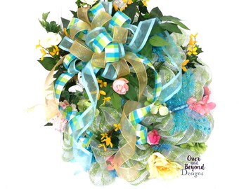 Corona de malla de primavera, Corona de primavera, Corona caprichosa, Coronas para primavera, Coronas para puerta de entrada, Corona de malla, Corona de mariposas, Corona para puerta