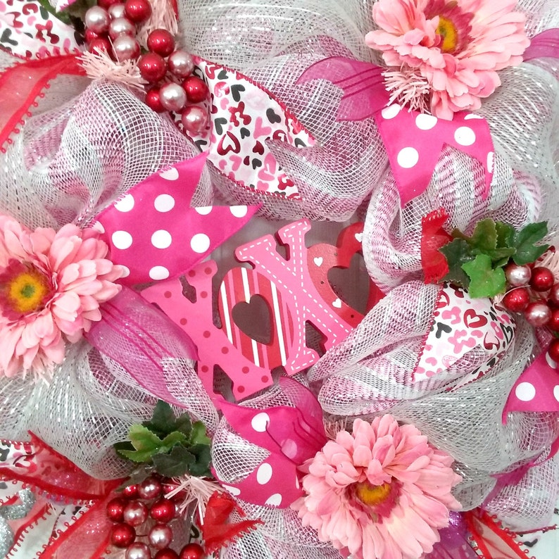 Outdoor valentine wreath, valentine wreath, valentine mesh wreaths, wreaths for valentines day, Valentine door wreath, Valentine door decor image 4