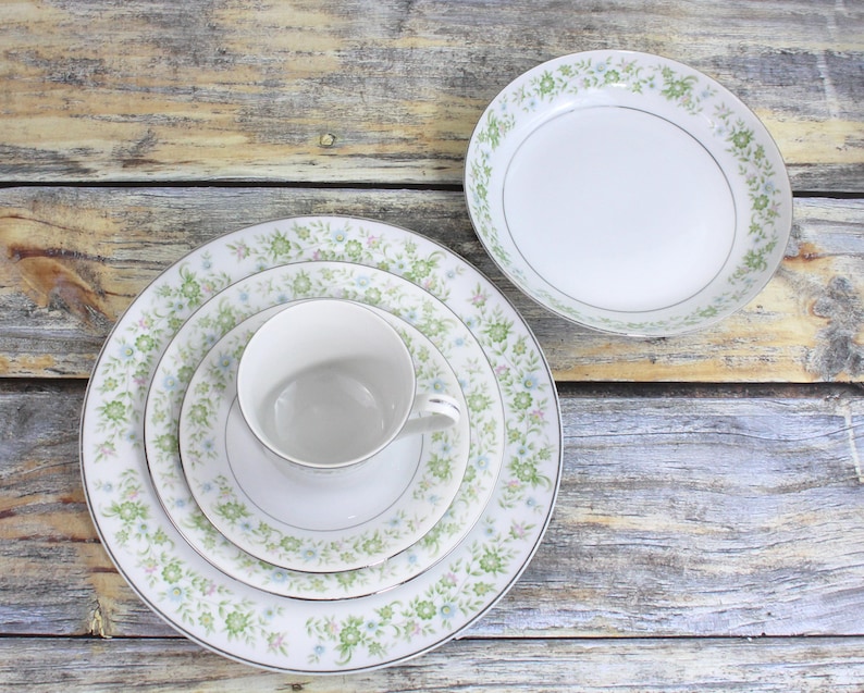 Royal Wentworth Pauline Discontinued China Fine China Dinnerware Dinner Plate Sets Vintage Dinner Plates Vintage China Patterns