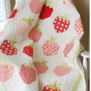 Strawberry Social Quilt Pattern by Pattern Basket-Margot Languedoc