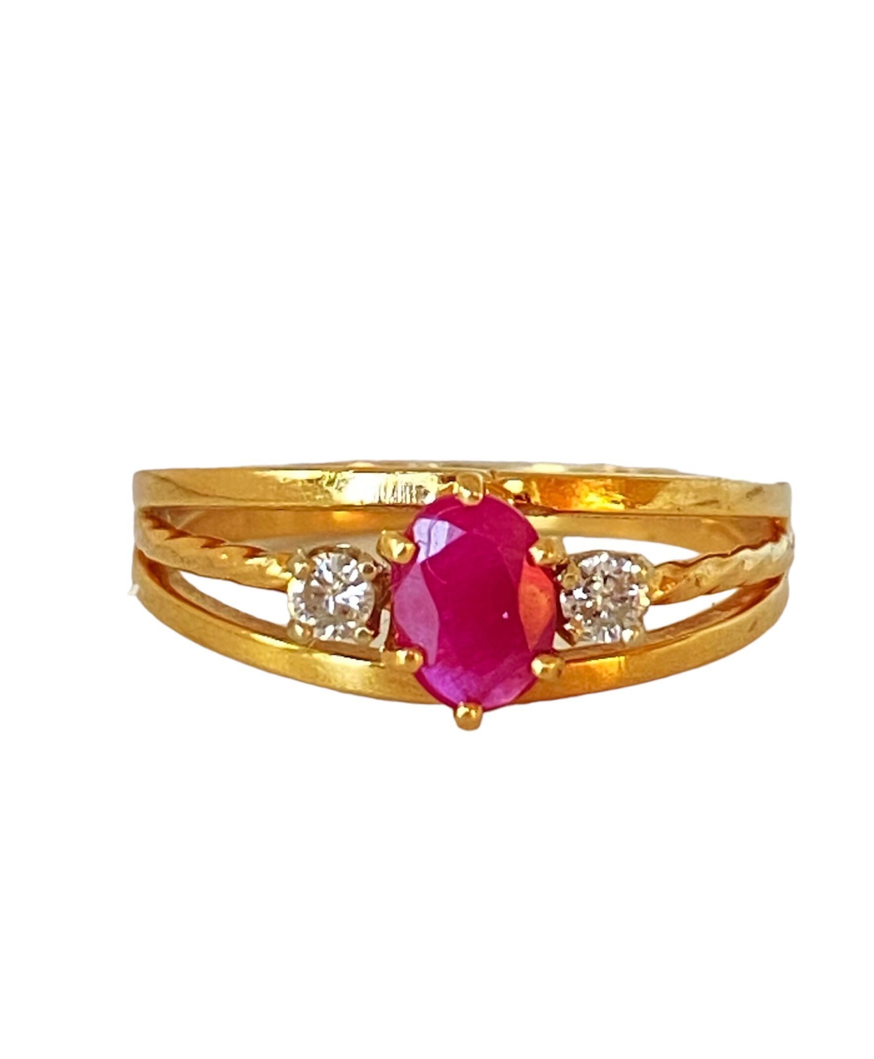 Malabar Gold and Diamonds Precia Collection 22k Yellow Gold and Ruby Ring :  Amazon.in: Fashion