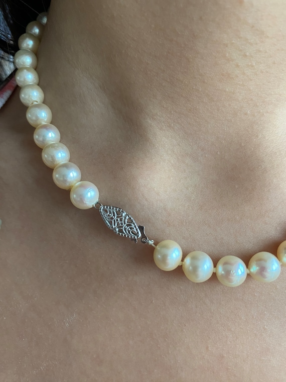 Vintage genuine pearl choker with 14K white gold … - image 2