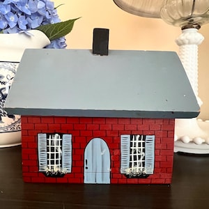 Wood Folk Art Storage House or Recipe Box with Lid, Vintage