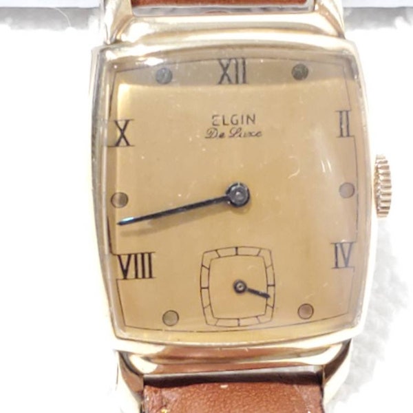 Vintage Elgin Deluxe Women's Gold Filled Wind  Up Watch Seventeen Jewels Brown Leather Strap USA