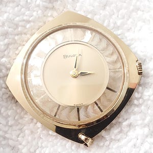Vintage Bulova Swiss Women\'s Pendant Wind Up Watch 17 Jewels Microns Gold Plated Rare Vintage Bulova Gold Plated Swiss Made Manual Wind  main image 4