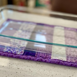 Large purple floral hot pad, Mothers Day gift, casserole dish hot pad, floral pot holder, purple floral kitchen decor, housewarming gift