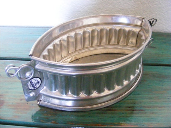 Rowoco Fluted Tin Vintage Game Pie Mould France Oval Hot Water