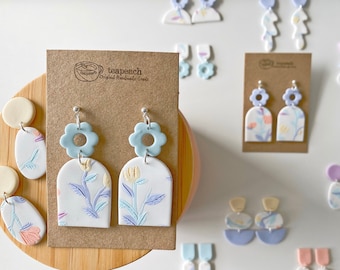 Boucles d'oreilles en pâte polymère Floral Pastel Arch Statement : Aqua/bleuet bleu | printemps; fleuri; terrazzo, fleurs pastel, fête des mères