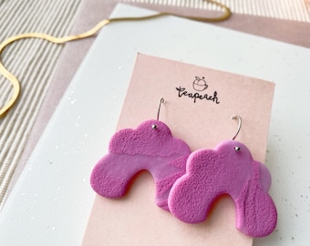 CHUNKY SCALLOPED ARCH - Polymer Clay Earrings: magenta pink curve translucent finish textured matte poly clay earrings