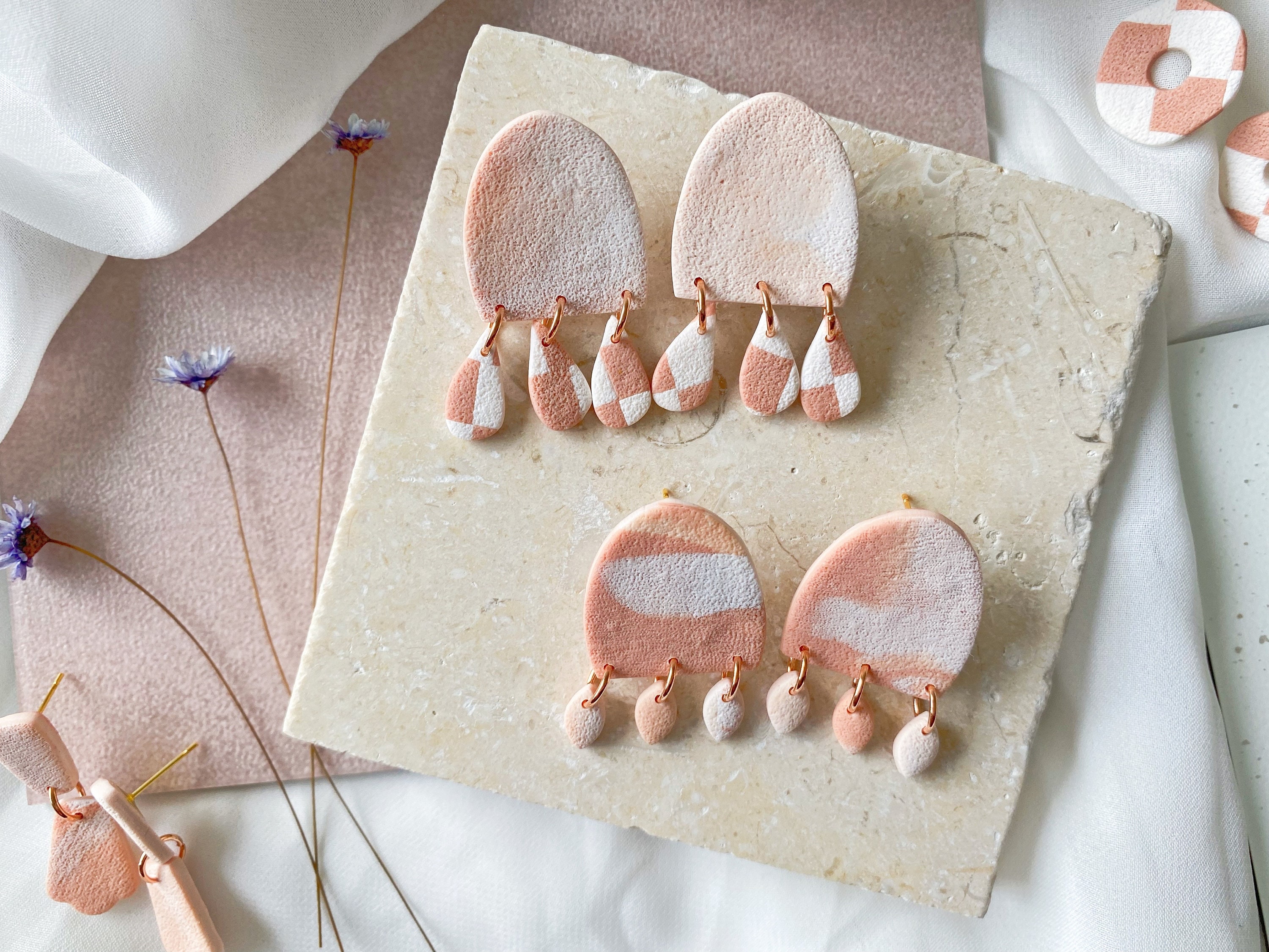 Blush daisy clay earrings shop