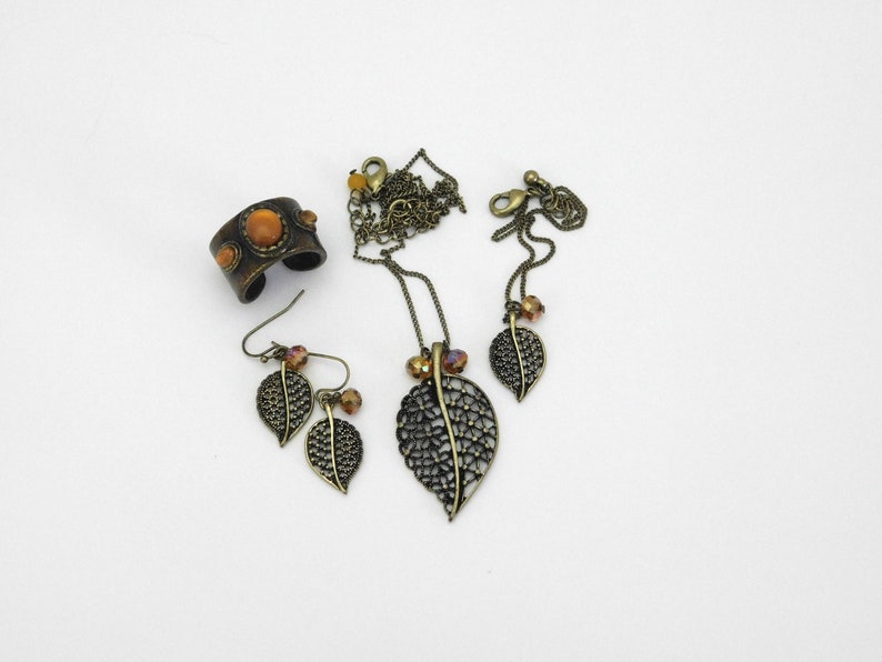 Antique Gold Leaf Topaz Set