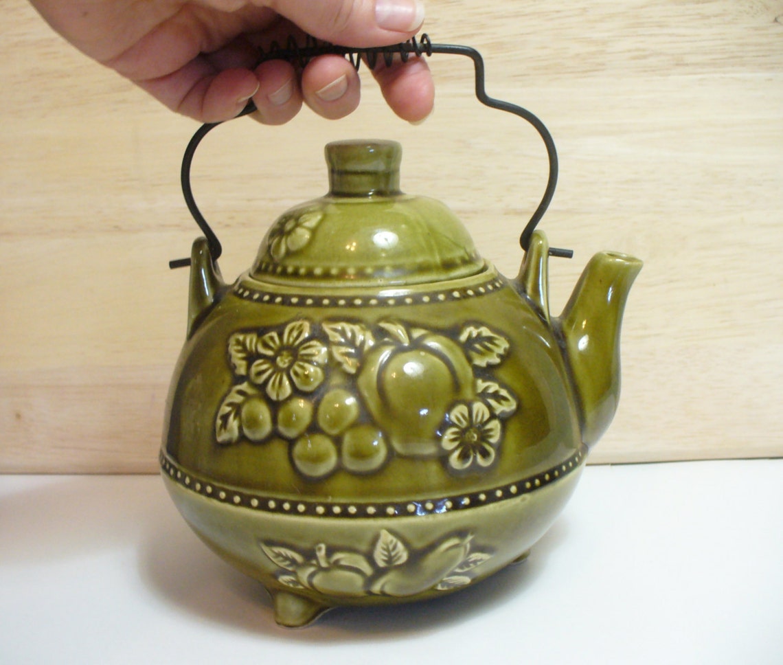 Vintage Green Japanese Teapot 1970's Fruit With Majolica Glaze 45 Cup