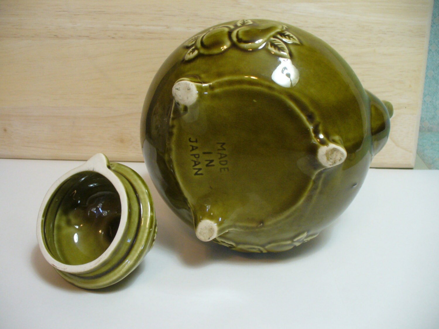 Vintage Green Japanese Teapot 1970's Fruit With Majolica Glaze 45 Cup