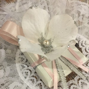 10 Wedding favors, wedding chocolate, bridal shower favors, anniversary favors, decorated chocolate, favors for wedding
