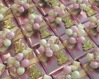 10 Baby shower favors,baby girl,welcome baby girl,decorated chocolate favors,
