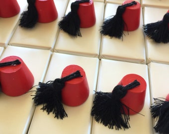 10 Wedding chocolate favors, decorated chocolate,Lebanese tarboosh, Arab wedding favors, tarboosh favors, fez favors, henna favors