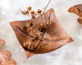 Brasscopper | Wohnkultur | Kupferplättchen | Oxidiert | Organische Form