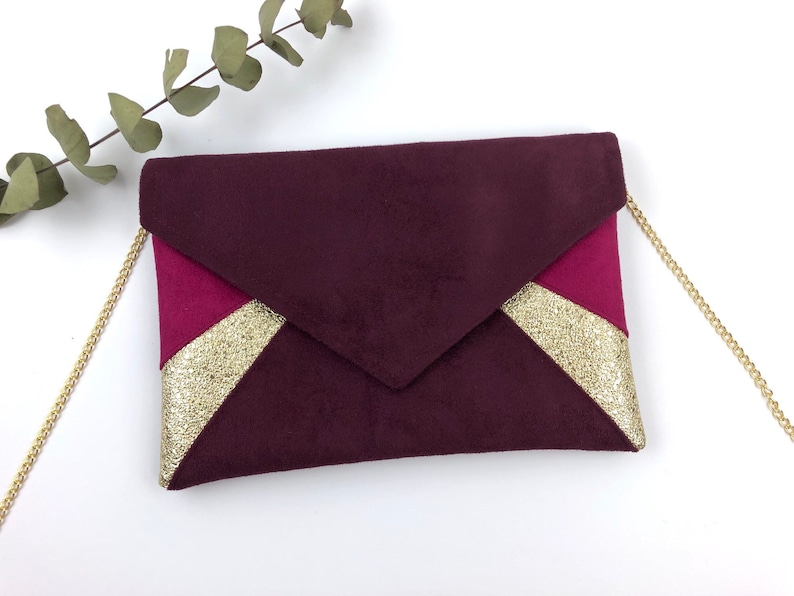 Pochette prune fuchsia dorée parfaite pour ranger l'essentiel en soirée image 1