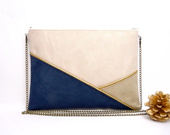 Pochette beige bleu marine doré parfaite pour un mariage une soirée