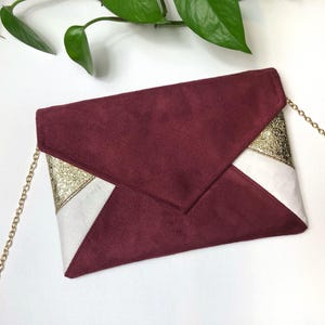 Pochette bordeaux écru et doré pailleté idéale pour un mariage ou une soirée