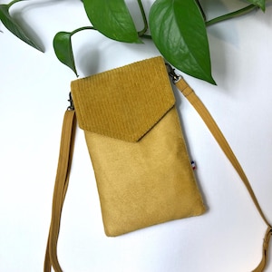 Pochette téléphone portable jaune moutarde ocre étui smartphone et poche carte bancaire