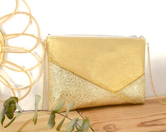 Pouch made up of 3 gold ones perfect for a party or an evening