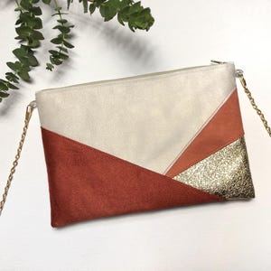Sac Pochette beige terracotta doré parfaite pour un mariage une soirée