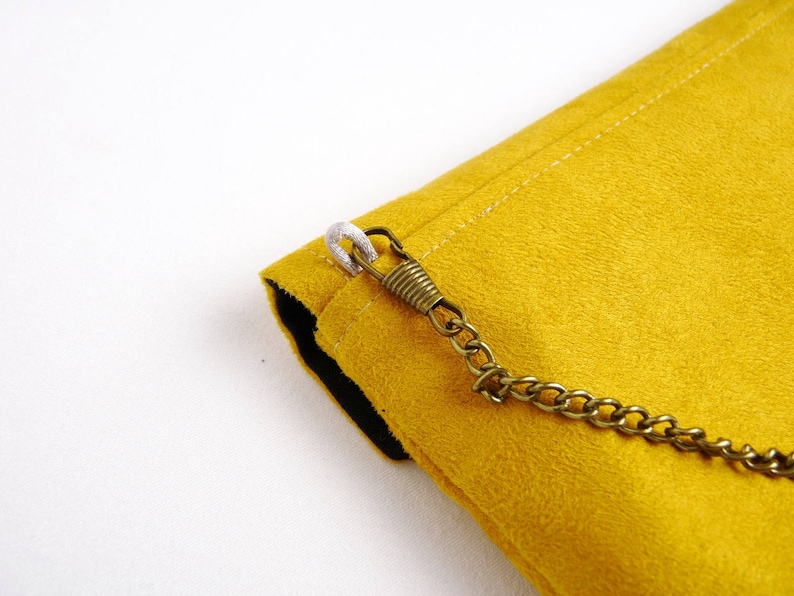 Pochette jaune moutarde unie, pochette enveloppe jaune, pochette personnalisable, mariage jaune moutarde, ThéaLouise image 6