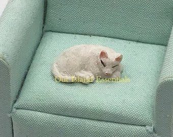 Miniature White Cat I Dollhouse Miniature Pet I Miniature White Sleeping Cat Miniature Furry Pets