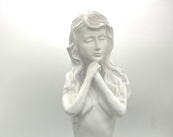 Estatua de sirena / Decoración de sirena de 30 cm / Sirena soñando despierta / Sirena relajada / Estatua de sirena arrodillada de La Sirenita