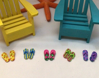 One Pair Dollhouse Miniature Flip Flops I Miniature Doll Shoes I Miniature Dollhouse Beach Shoes I 1:12 Scale Dollhouse Accessories