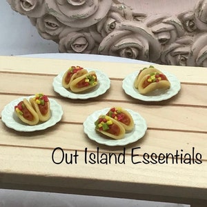2Pc Miniature Taco Dish I Miniature Dollhouse Food I Miniature Tacos I Miniature Entertaining Food