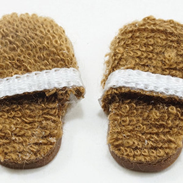 One Pair of Dollhouse Bedroom Slippers I Miniature Doll Shoes I Miniature Dollhouse Flip Flops I 1:12 Scale Dollhouse Accessories