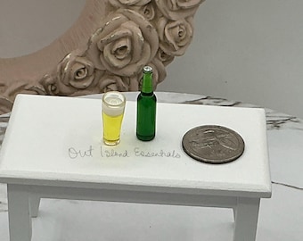 Glas Bier und Flasche | Miniaturpuppe Beere | Miniatur Puppenhaus Party | 1:12 Puppenhaus Getränke