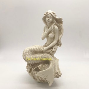 Mermaid On A Clam  Statue | Mermaid Decoration | Daydreaming Mermaid | Relaxing Mermaid | Mermaid Decor I Mermaid On A Shell