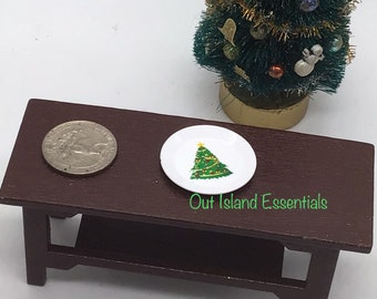 1 Pc. Miniature Christmas Plate I Dollhouse Christmas Decor I Miniature Doll Plates I Miniature Dollhouse Dishes I 1:12 Scale Doll Accessory