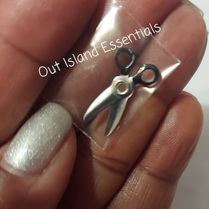 Miniature Dollhouse Scissors I Miniature Realistic Scissors I Miniature Dollhouse Sewing Supplies I 1:12 Scale Dollhouse Sewing Supplies