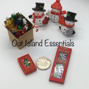 Miniature Dollhouse Christmas I Assorted Miniature Christmas Accessories I Miniature 1:12 Scale Christmas Decorations