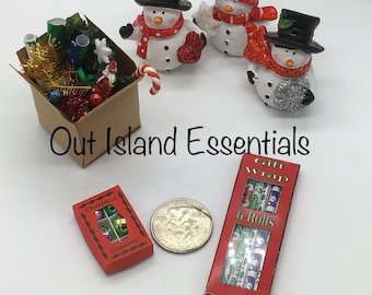 Miniature Dollhouse Christmas I Assorted Miniature Christmas Accessories I Miniature 1:12 Scale Christmas Decorations