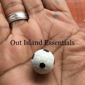 ONE Miniature Soccer Ball I Miniature Football Ball I Dollhouse Miniature Sports I Dollhouse 1:12 Scale Team Sports