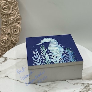Seahorse Trinket Box I Painted Coastal Seahorse Box | Coastal Trinket Box | Coastal Gift Box | Coastal Display Box | Wooden Seahorse Box