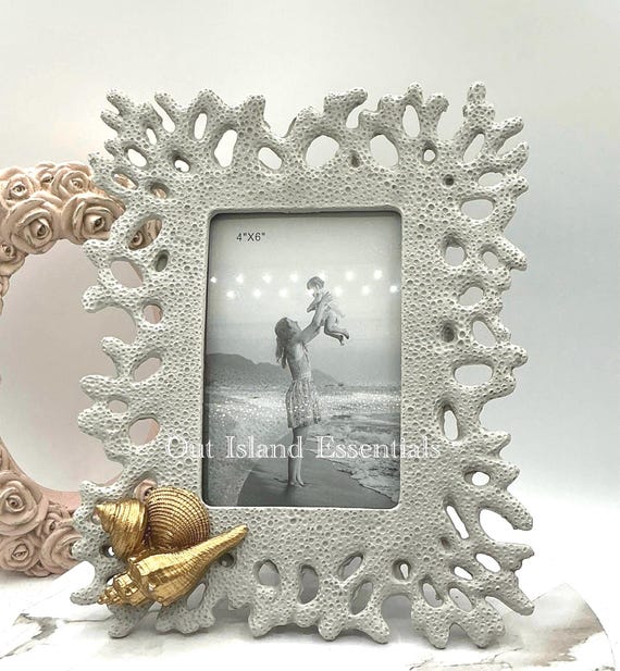 Eco Friendly Faux Coral and Shells Picture Frame | Stunning