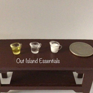 Miniature Measuring Cup I Dollhouse Baking Supplies I Miniature Doll Kitchen I Miniature Dollhouse Cooking I 1:12 Scale Doll Accessories
