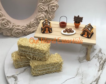 Ny vara | Halloweenminiatyrer | Höbalar | Halloweenmunkar | Miniatyr Halloweenpepparkakshus | Pumpagodiskorg | Skala 1:12
