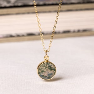 Moss Agate Small Disc Necklace - Minimalist Jewelry gift for her - 14k Gold filled chain Dainty, Petite, Delicate Chain - Everyday necklace