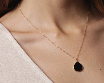 Black onyx drop necklace on 14k dainty gold filled chain - Jewelry gifts for Her - Black and gold jewelry - Minimalist necklaces - Black