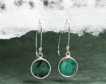 Raw Emerald 925 Sterling Silver long circle drop earrings - Minimalist, Elegant, Sophisticated Jewelry for Mom, Wife, Sister, Bridesmaids