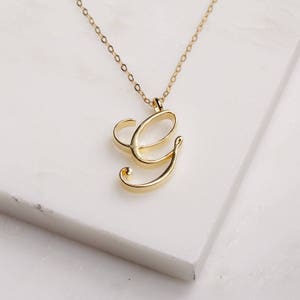 G Initial Necklace - Cursive "G" initial gold pendant - Personalized initial gold pendant for women / Gift for her / for mom / for wife /