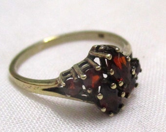 Filigree garnet ring gold ring 333 yellow gold 8K size. 55 with 6 garnets dark red stones gold ring Art Deco 17.25 mm